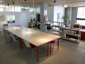mikage-desk